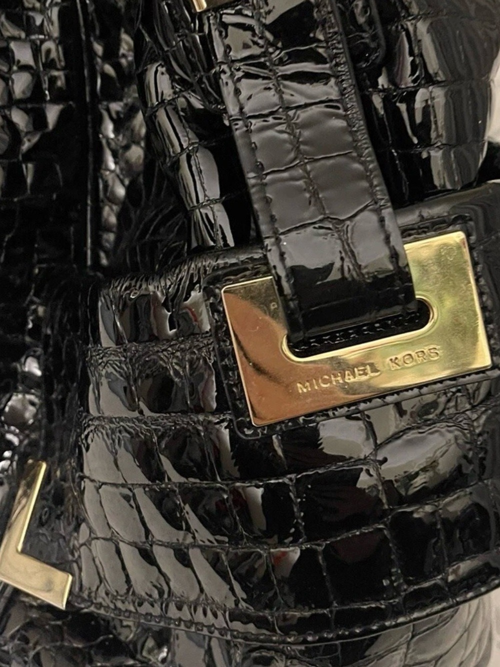 Michael Kors Embossed Croc Black Leather like New beautiful - Picture 6 of 14